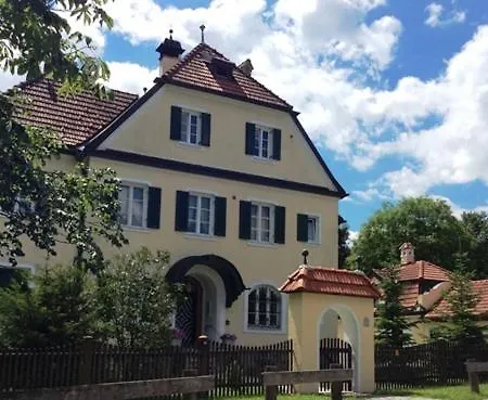 Rosenlehner Apartment